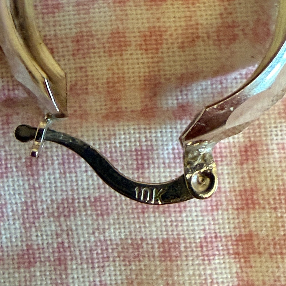 10k white gold Hoop Earrings - Picture 2 of 2